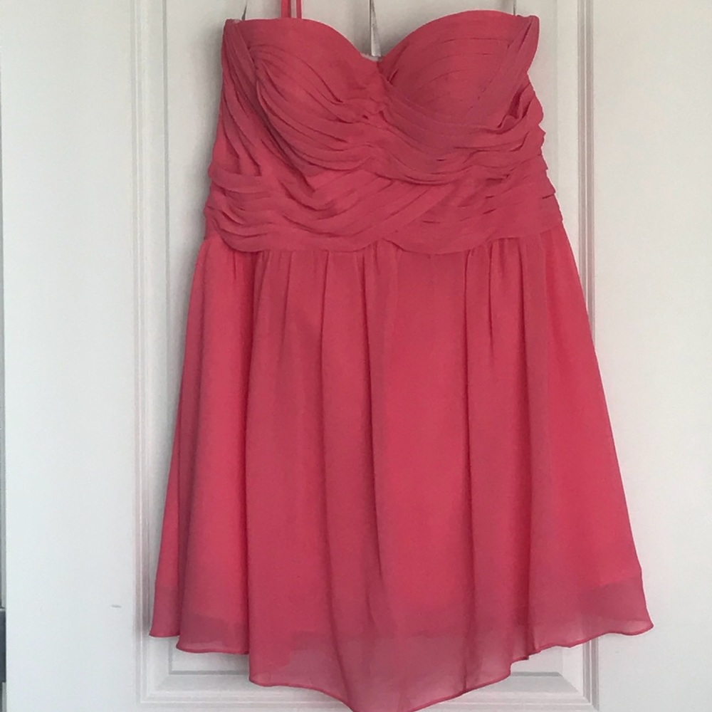 Worn once strapless coral bridesmaid dress! 🌺